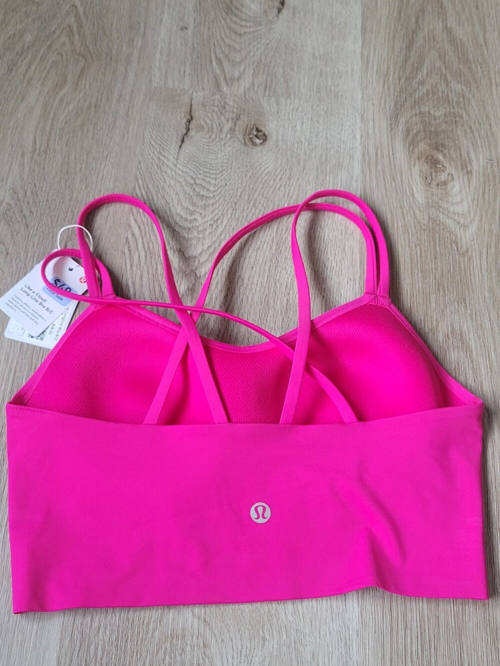 NWT! lululemon Bright Pink Strappy LIKE A CLOUD Sports Bra Sz6